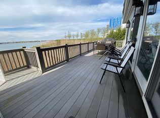 190 Dune Rd, Westhampton Beach, NY 11978