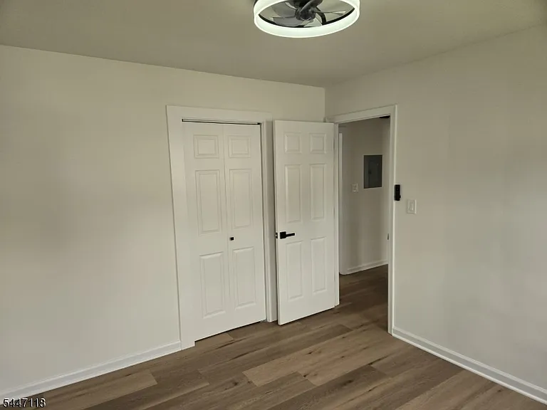 832 Dewey St — Photo 10