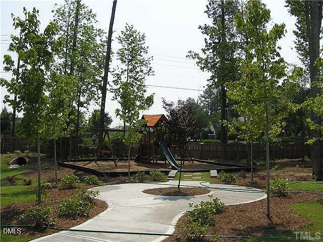 2nd image of 200 Breezemont Dr