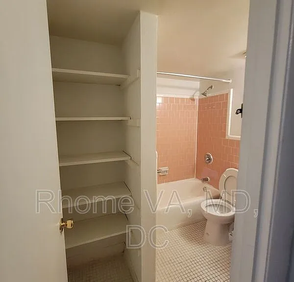 3220 S 28th St #204 — Photo 15
