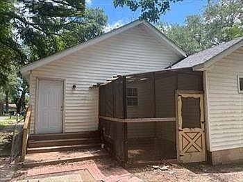 3rd image of 759 Cartwright Dr