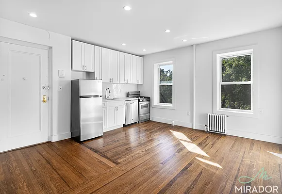 Rented by Mirador Real Estate | media 8