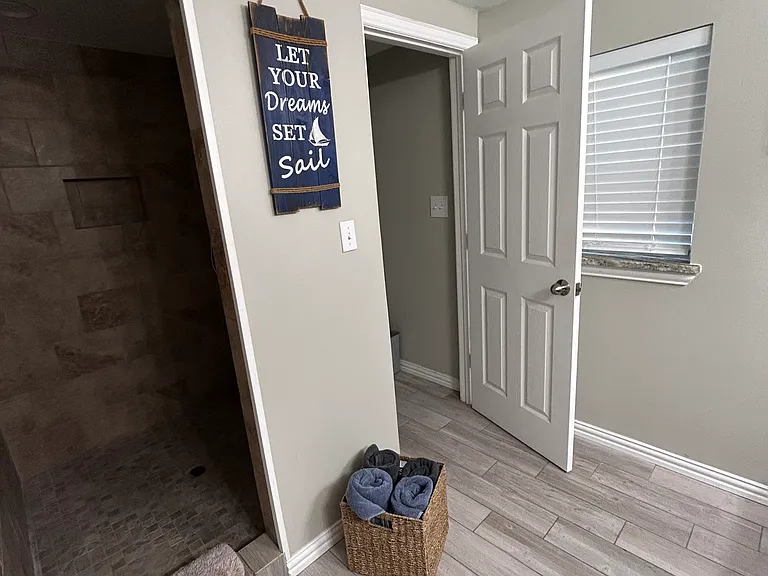 506 N Charles St — Photo 11