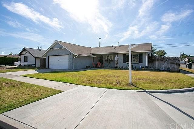 1st image of 7912 Poinsettia Dr