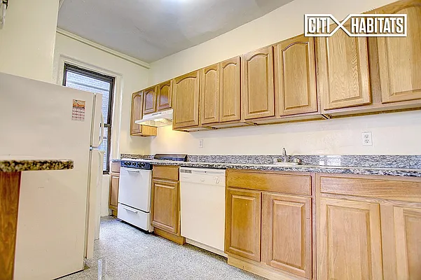 Rented by Citi Habitats | media 12