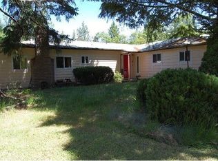 1430 Sleepy Hollow Loop, Grants Pass, OR 97527