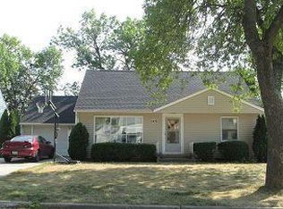 1005 Staub Ct NE, Cedar Rapids, IA 52402