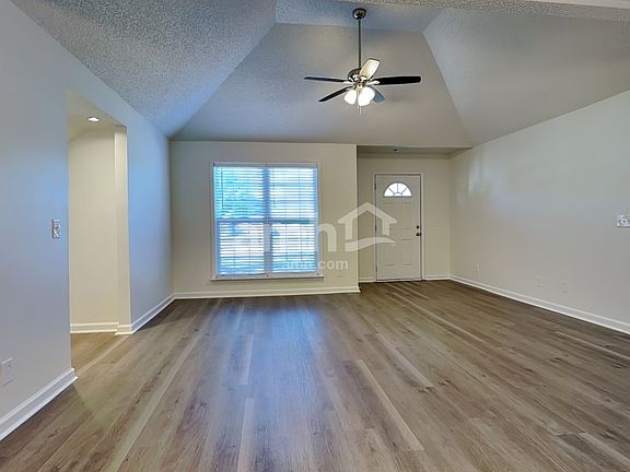 4th image of 89 Stonewall Dr