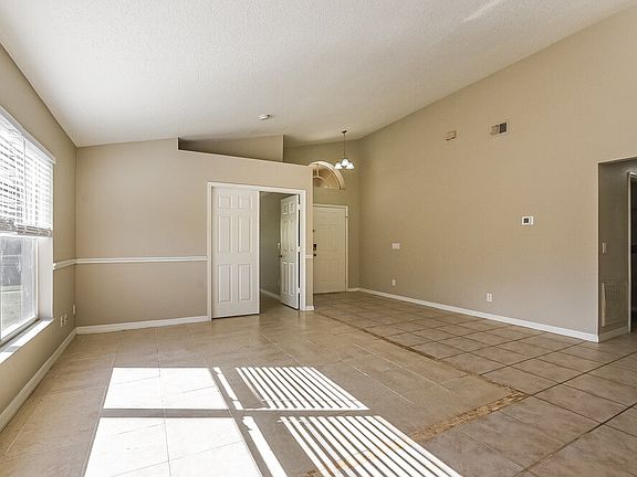 3rd image of 4439 Brookdale Ct