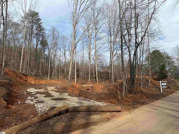 2nd image of 110 Saw Mill Rd #10