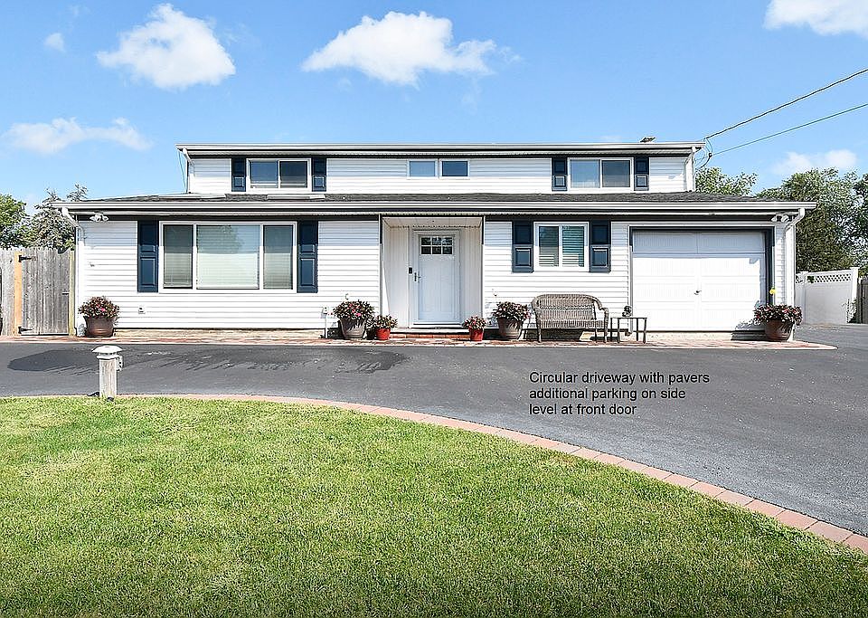1st image of 5 Catalina Ln
