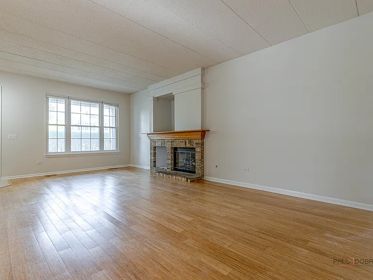 598 Harvey Lake Dr — Photo 5