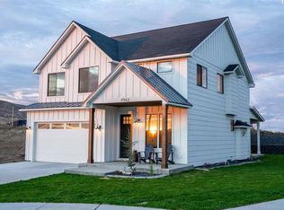 2562 Anvil Ct, Richland, WA 99352