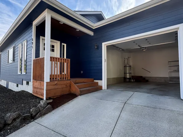 605 2nd St, Garibaldi, OR 97118