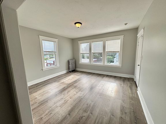 5th image of 20 Lakewood St #2R