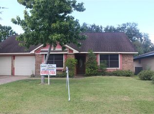 725 Arbor Dr, Deer Park, TX 77536