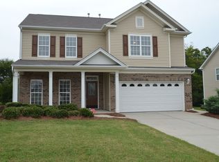 2030 Heron Pointe Dr, Whitsett, NC 27377