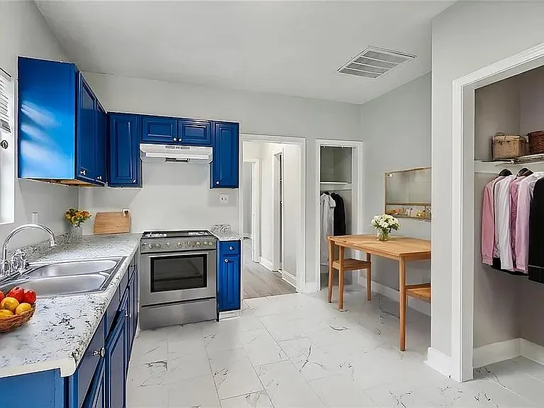 1005 Gordon St. — Photo 4