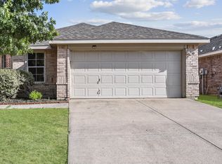 4736 Cedar Springs Dr, Fort Worth, TX 76179