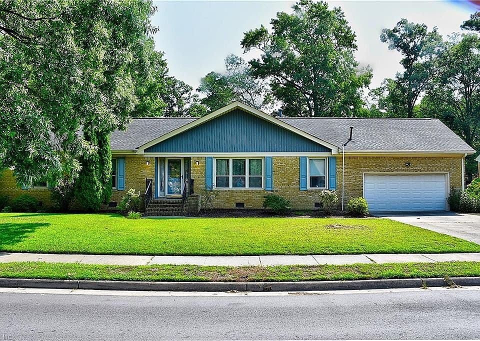 1st image of 3245 Bruin Dr