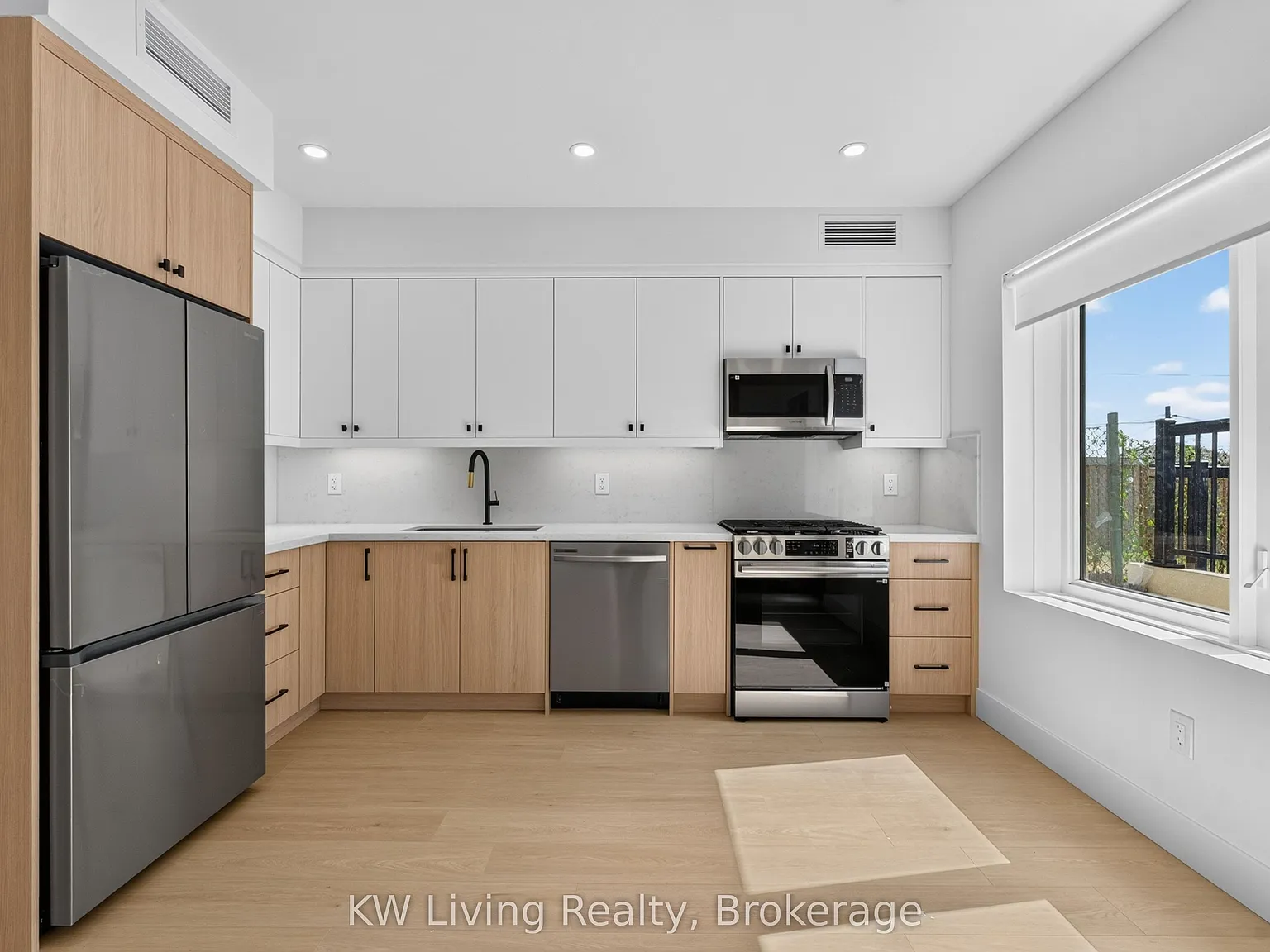 3 bed, $2,750 — Photo 3