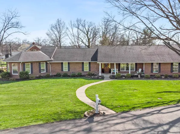 100 Meadowlark Ct, Russell, KY 41169