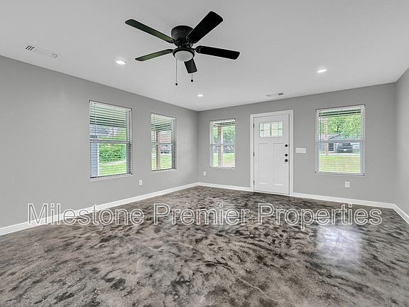 3rd image of 616 W Coffin St