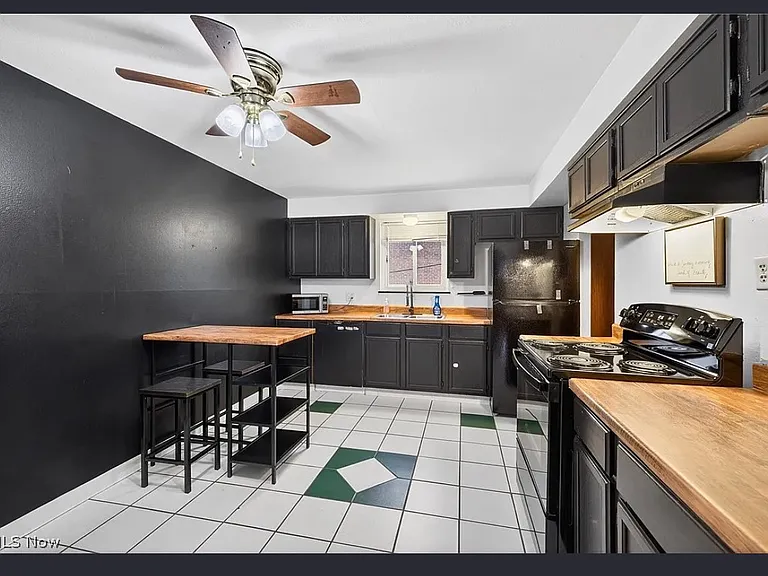 1597 Lee Terrace Dr #F11 — Photo 3