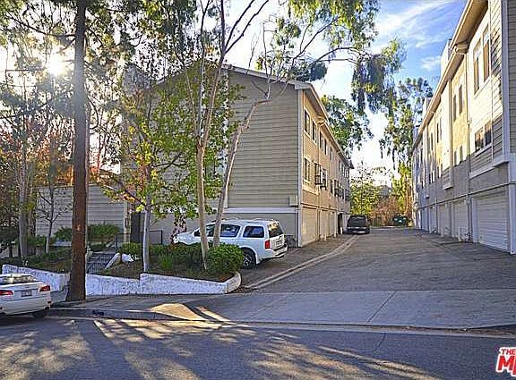 2nd image of 4634 Don Lorenzo Dr APT D