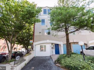 421 Carriage Ln, Philadelphia, PA 19104