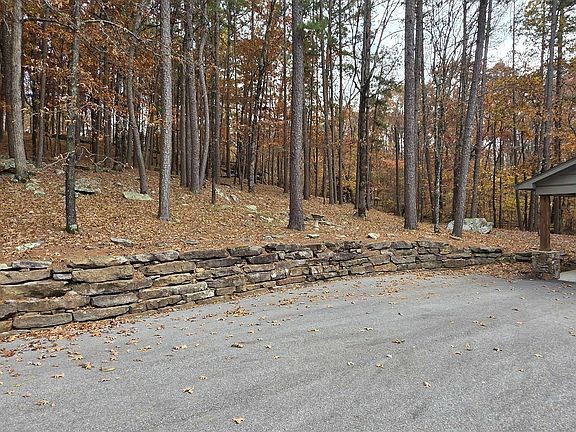 5th image of 250 Northwood Dr