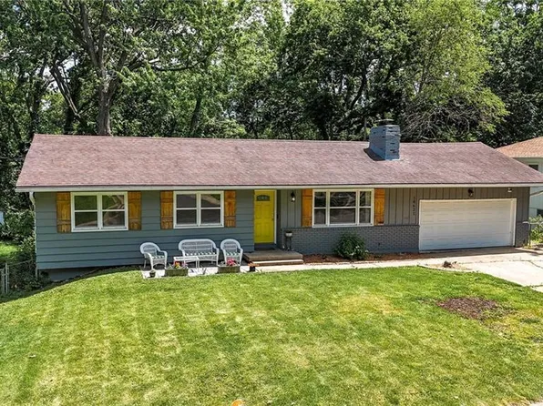 10621 E 32nd St S, Independence, MO 64052