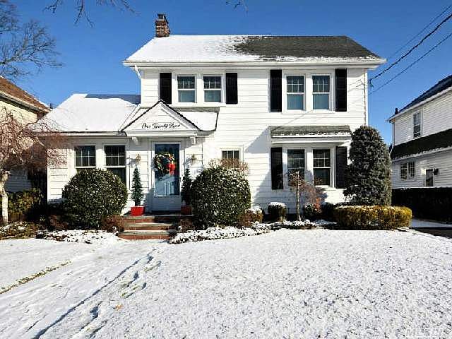 1st image of 129 Pine St