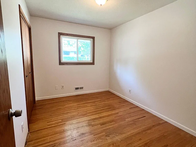 4321 Pleasant St SE — Photo 16