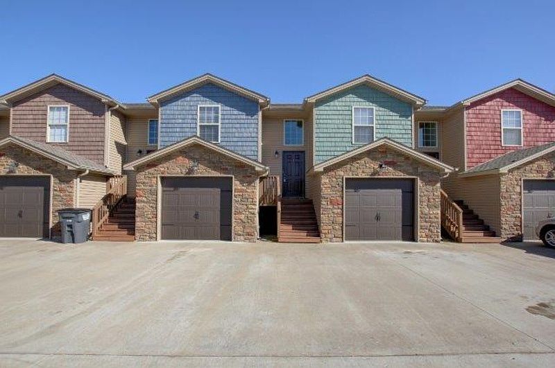 1st image of 1718G Thistlewood Dr