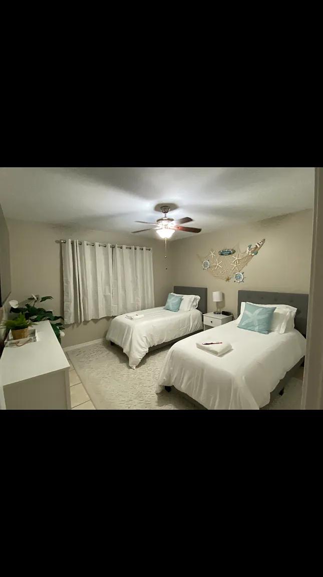 2 bed, 1131 sqft, $1,950 — Photo 2
