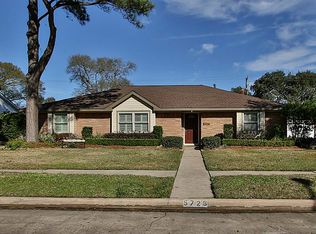 5726 Sanford Rd, Houston, TX 77096