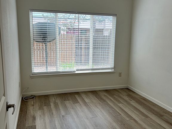 3rd image of 1604 Granby Way Unit 101
