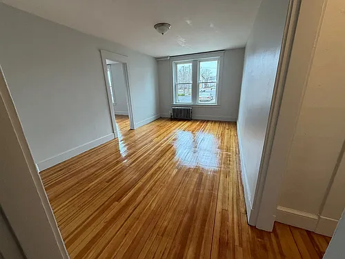 427 S Elm St Photo 1