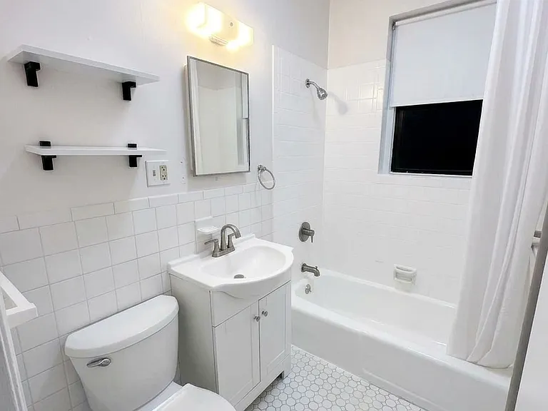 814 Avenue C #506 — Photo 8