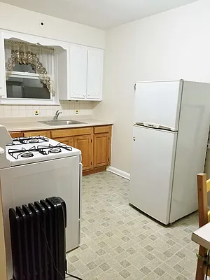 Rented by Azure Realty NY LLC | media 8