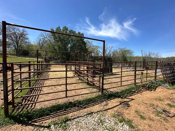 000 County Road 246, Drury, MO 65638