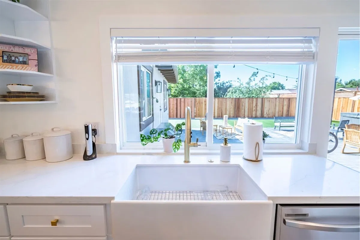 4 bed, 2.5 bath, $6,000 — Photo 4