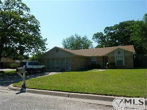 1st image of 720 Southoak Dr