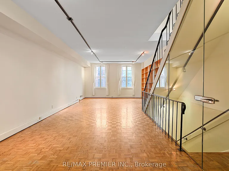 394A King St E #UPPER — Photo 6