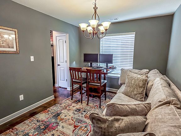 4th image of 7898 Ironwood Dr