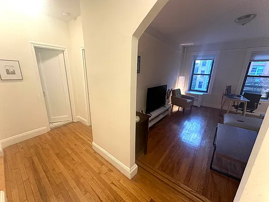 Rented by Oxford Property Group | media 11