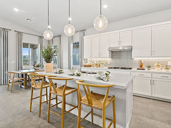 3rd image of 270 Paraggi Bay Dr
