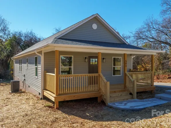 503 W 12th St, Newton, NC 28658