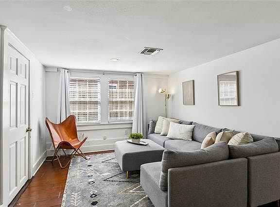 2nd image of 2615 S Carrollton Ave APT I